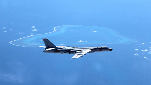 中国空军航空兵赴南海常态化战斗巡航